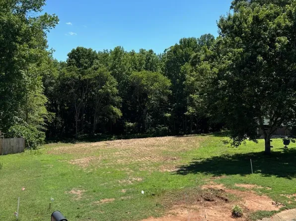 420 Lightwood Farm Rd, Woodruff, SC 29388