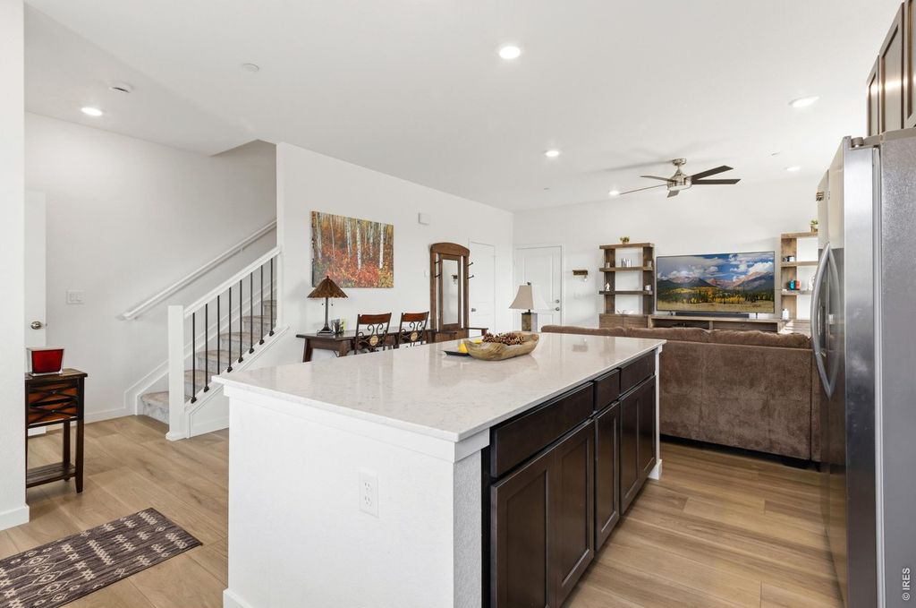 5560 Second Ave