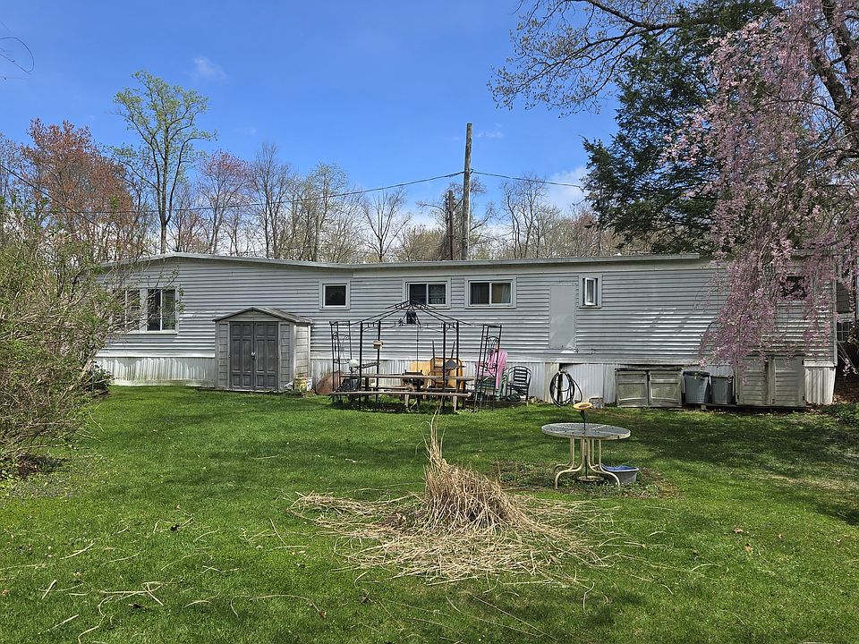 1st image of 4-8 Blueberry Lane