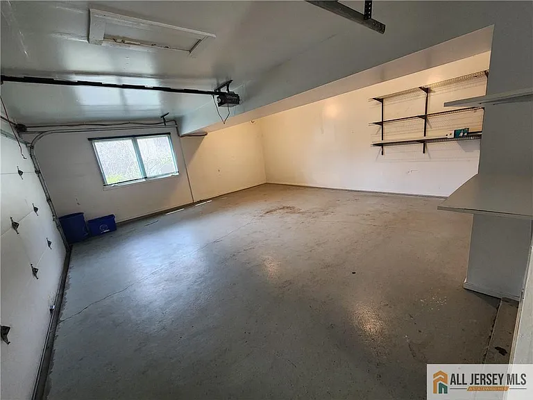 254 Sayre Dr — Photo 5