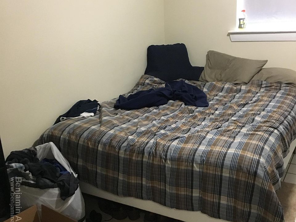 2nd image of 63 Selkirk Rd #23L