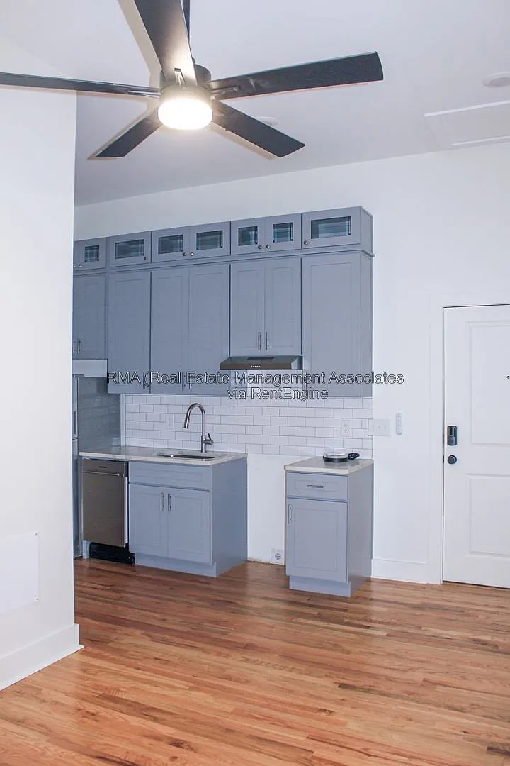 1 bed, 1.0 bath, 419 sqft, $1,200 — Photo 4