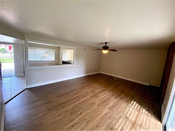 641 Holly Living Room 1 May 2023_05182023