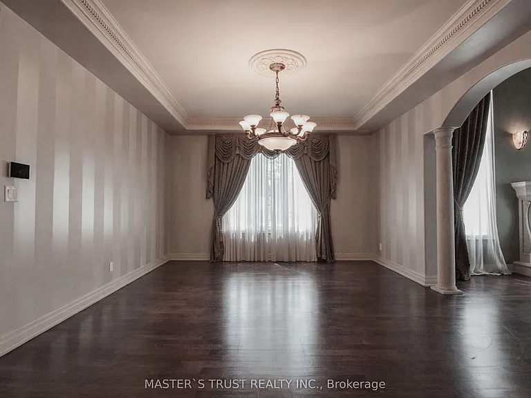 678 Saint Nicholas Ct — Photo 9