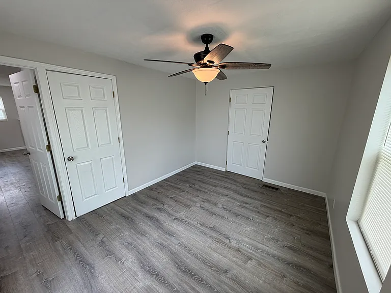 11673 Huntington Rd — Photo 11