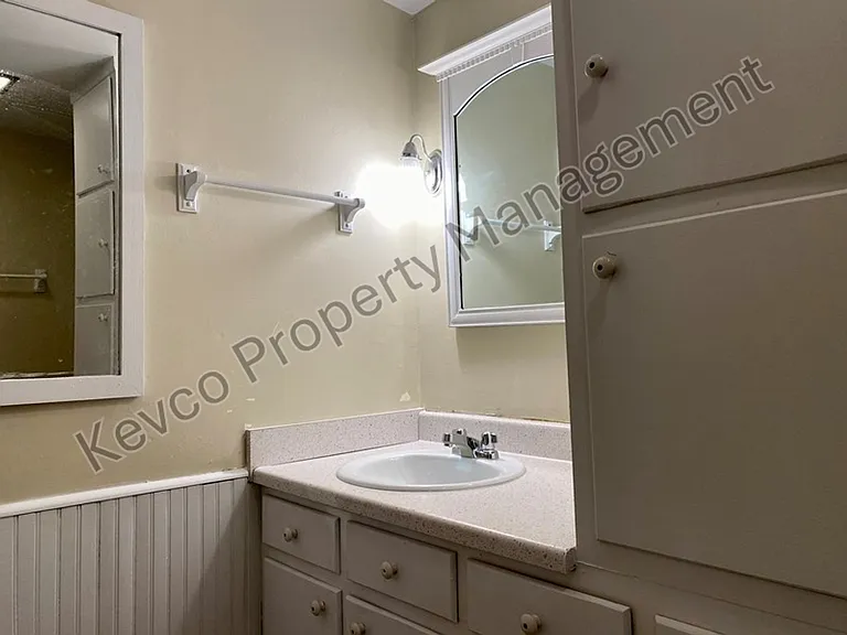 805 Laporte Ave — Photo 16