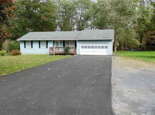 16 Sydney Ln, Voorheesville, NY 12186