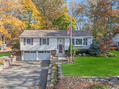 196 High Crest Dr, West Milford, NJ, 07480