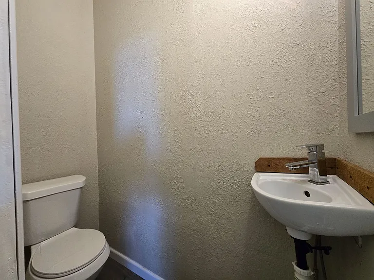 208 W Anderson Ave — Photo 21