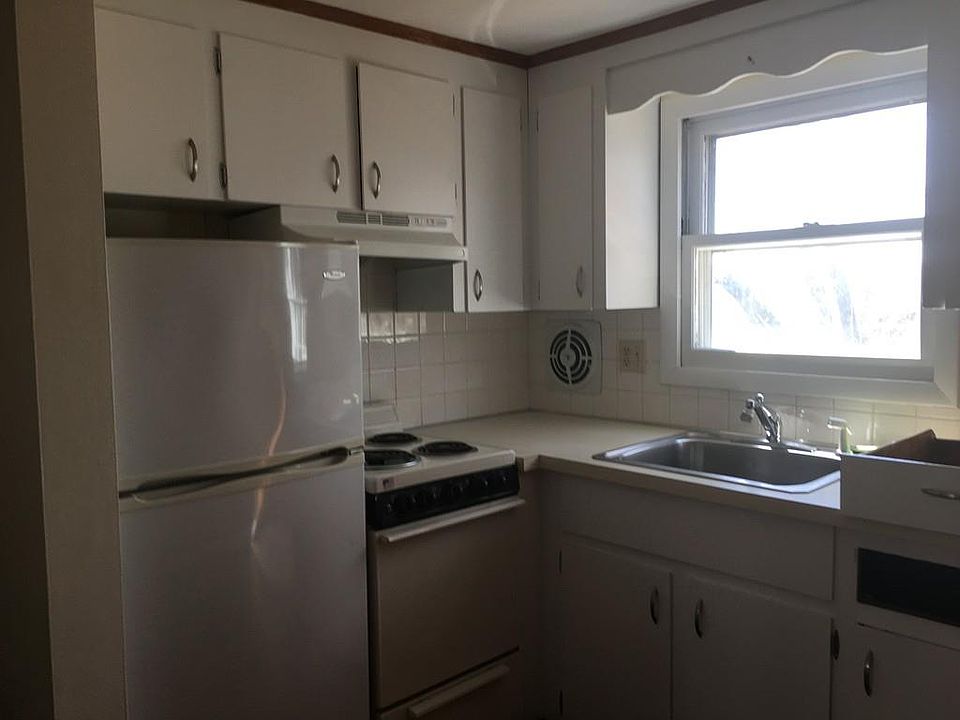 2nd image of 681 State Rd APT 18