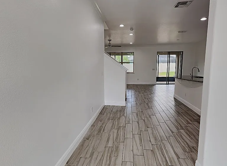 5283 Brydon Woods Cir — Photo 3