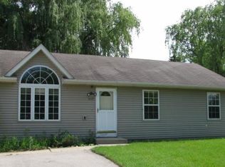 1097 101st St, Pleasant Prairie, WI 53158