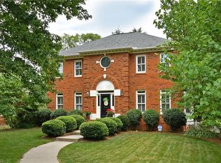 5204 Huntscroft Ct, Winston Salem, NC 27106