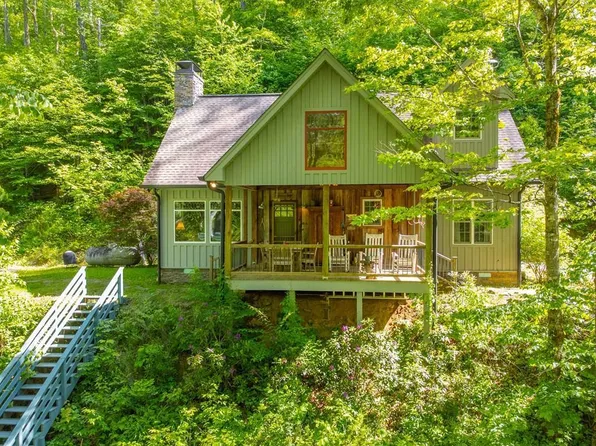 773 Tate Cove Rd, Hayesville, NC 28904