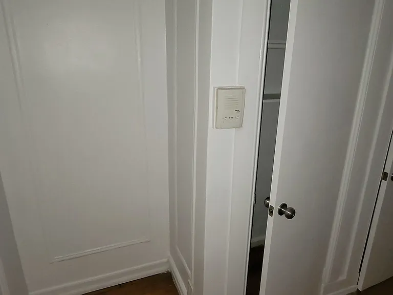 3175 Grand Concourse #F3 — Photo 7