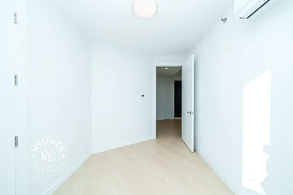 Rented by MySpaceNYC | media 31