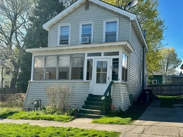 35 Lawrence St, Oswego, NY 13126