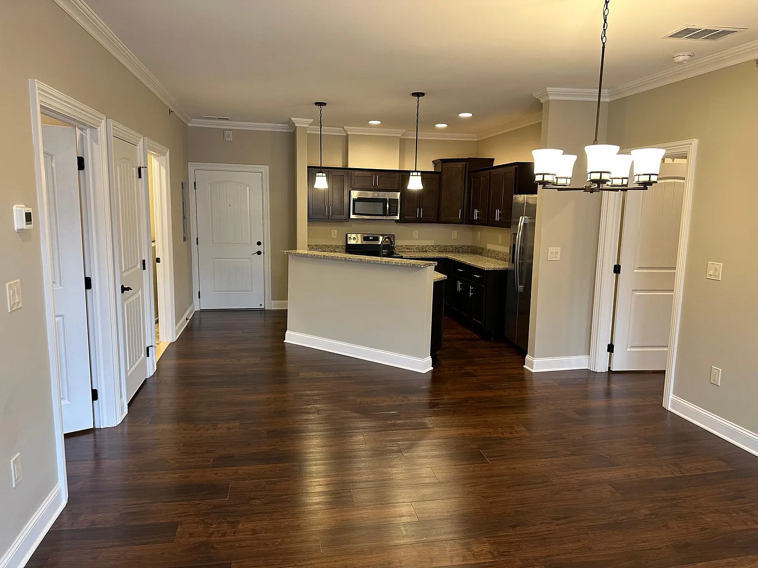 The Heartford Luxury Apartments — Photo 3