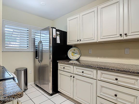 3rd image of 445 Bouchelle Dr APT 104