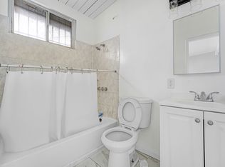 11720 S Budlong Ave APT 4, Los Angeles, CA 90044