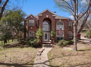 850 Oak Crest Dr, Fort Worth, TX 76120