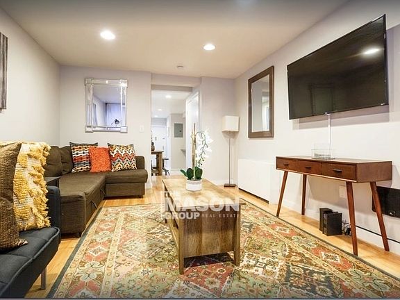 5th image of 337 W 43rd St #1S