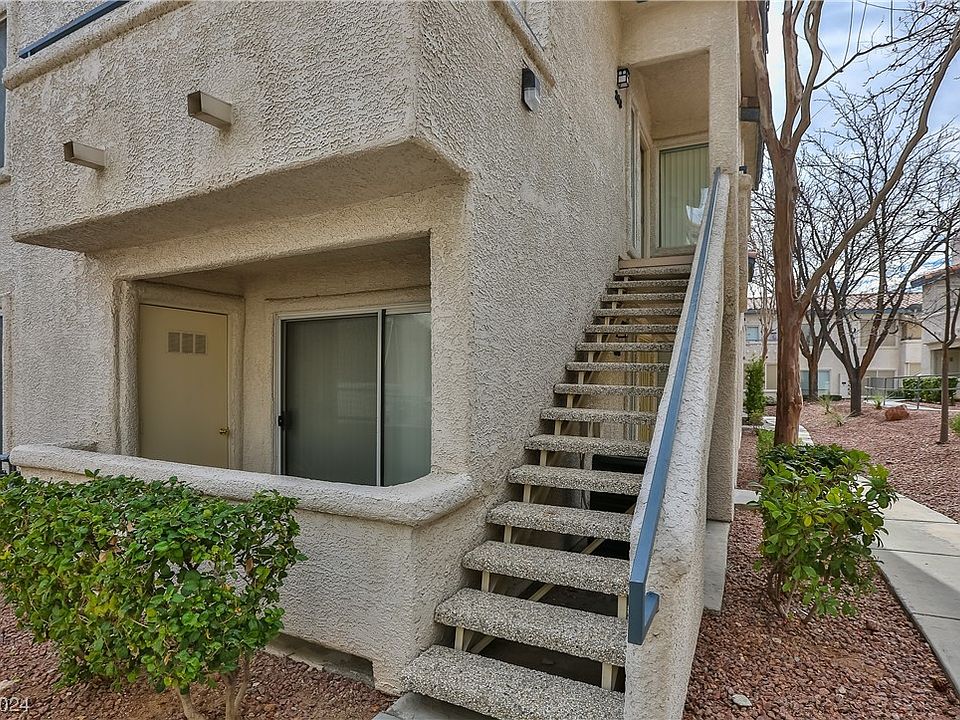 1st image of 3042 Tarpon Dr Unit 203