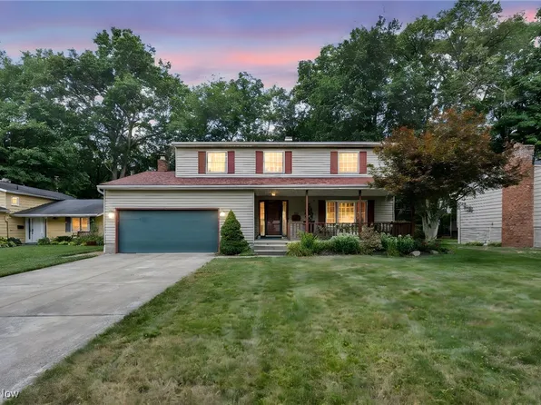 9394 Basswood Dr, Olmsted Falls, OH 44138