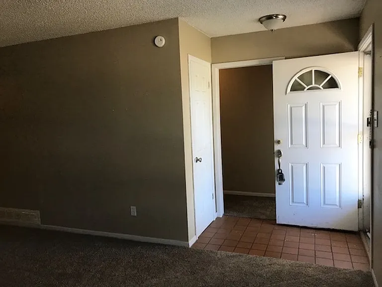 5234 Burbank Dr — Photo 2