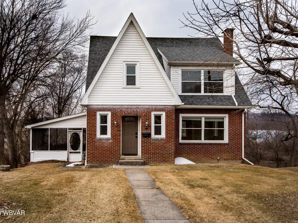 8 Caroline Ave, Lock Haven, PA 17745