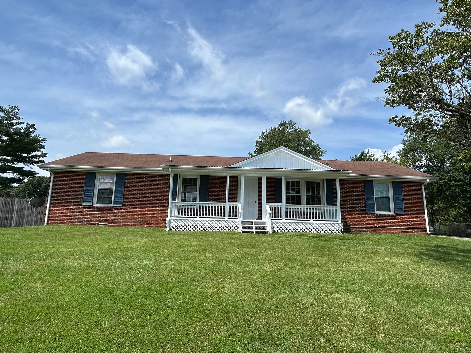 2272 Wildwood Dr — Photo 1