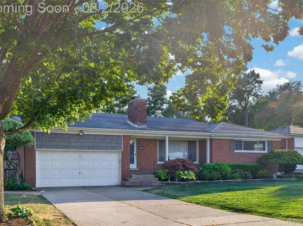 18854 Monica Dr, Clinton Township, MI 48036