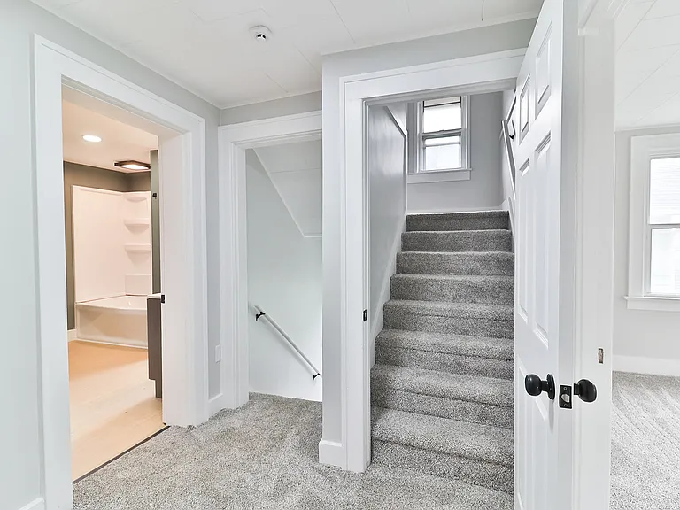 343 S Charles St — Photo 15