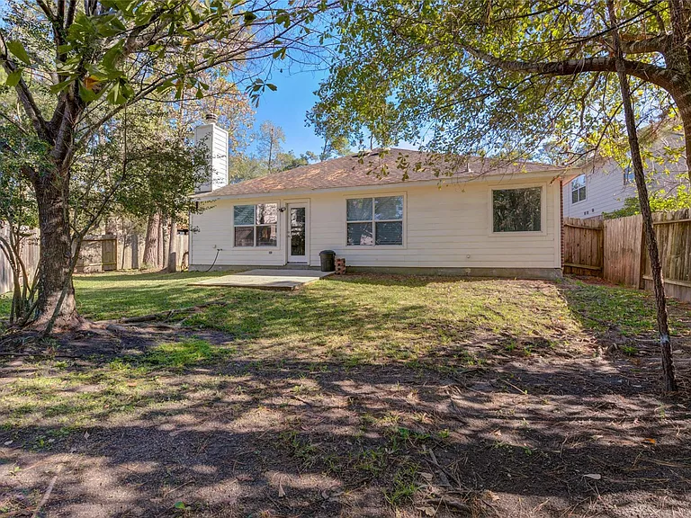 11 Ebony Oaks Pl — Photo 28