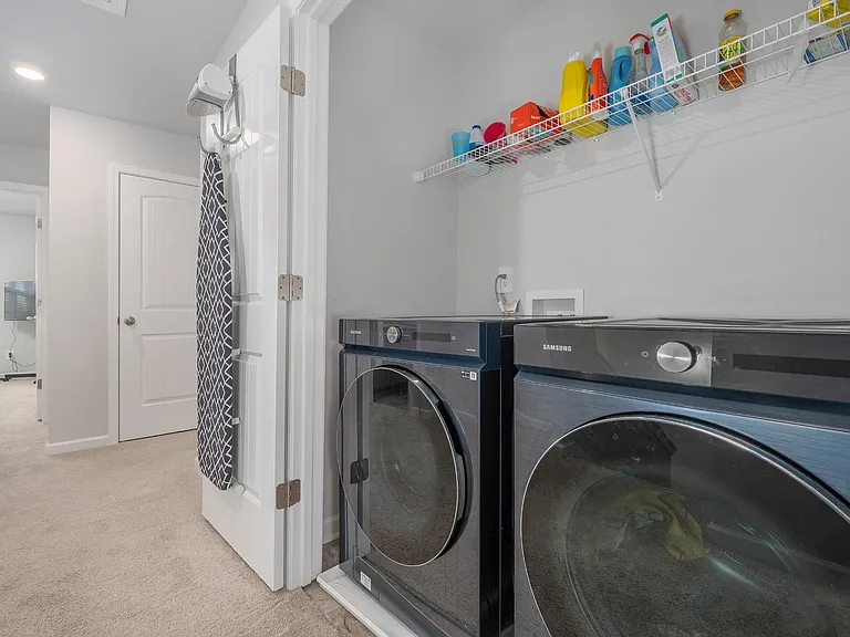 447 Augustine Dr — Photo 24