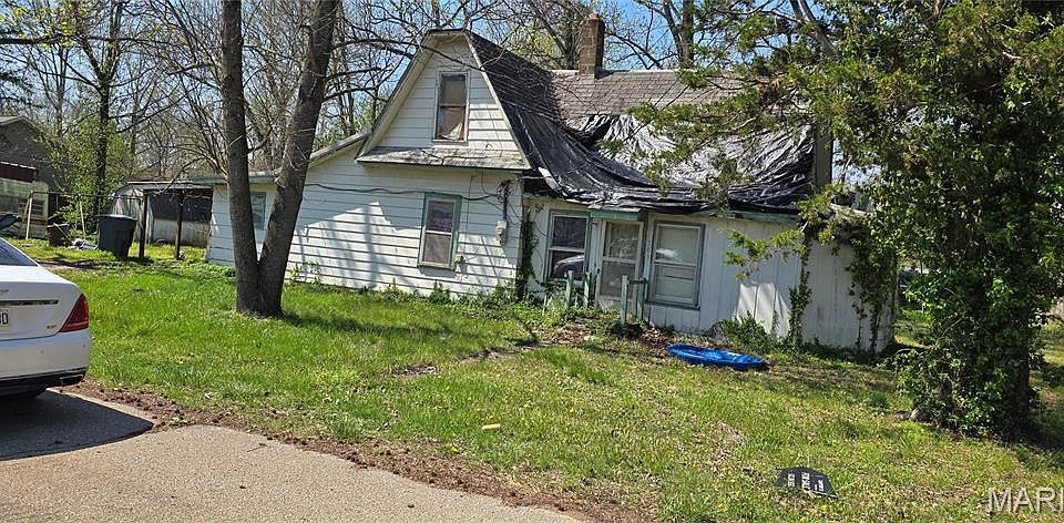 1st image of 701 Orchard St