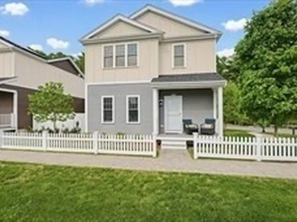 27 Cleary Cir, Norfolk, MA 02056