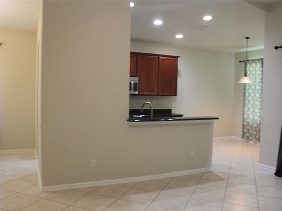 5th image of 7730 Brofield Ave