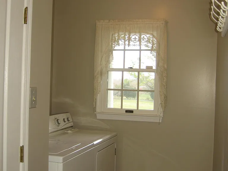 2109 S Childs Rd — Photo 11