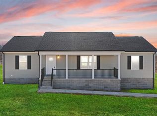 810 Summit Rd, Big Clifty, KY 42712