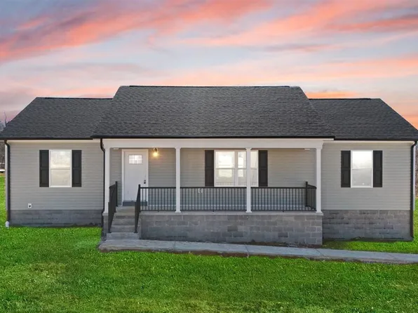 810 Summit Rd, Big Clifty, KY 42712