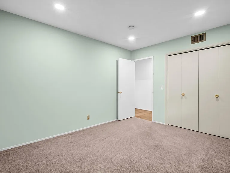 816 Granada Dr — Photo 25