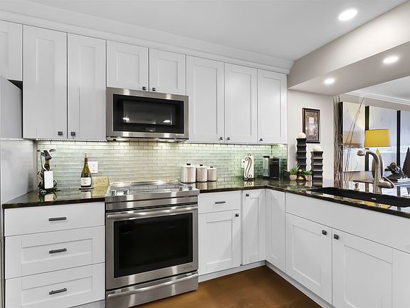 3rd image of 200 Wagner Pl APT 206