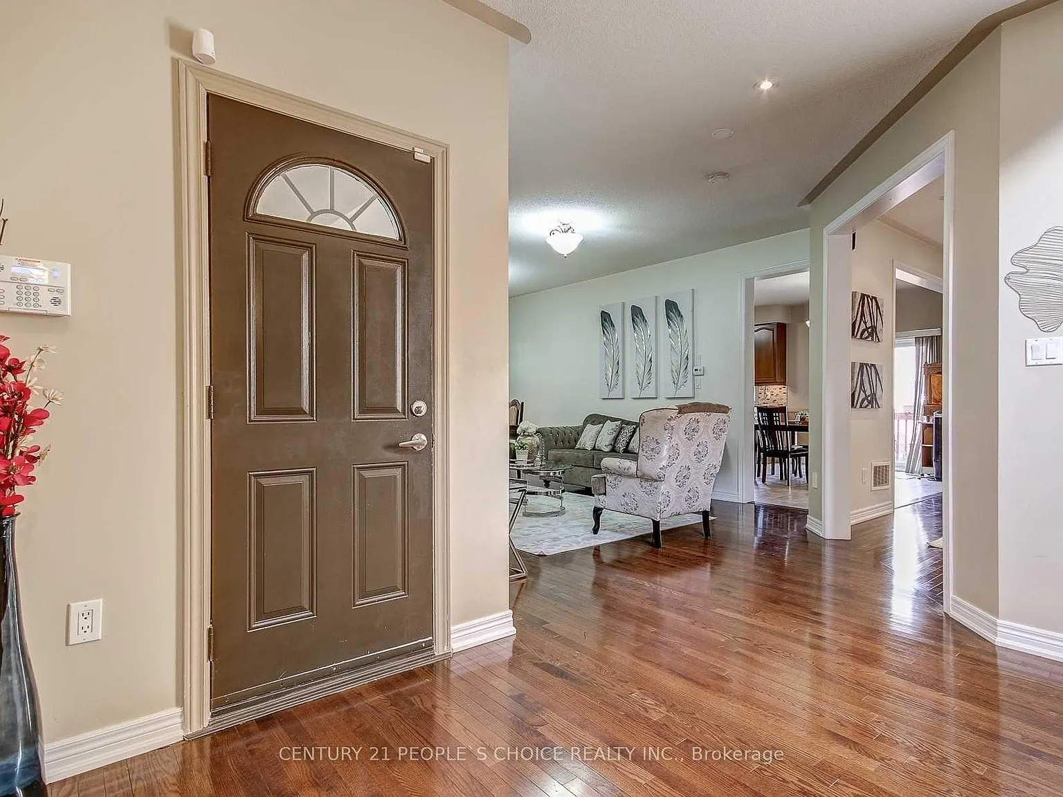 4 bed, $3,300 — Photo 2