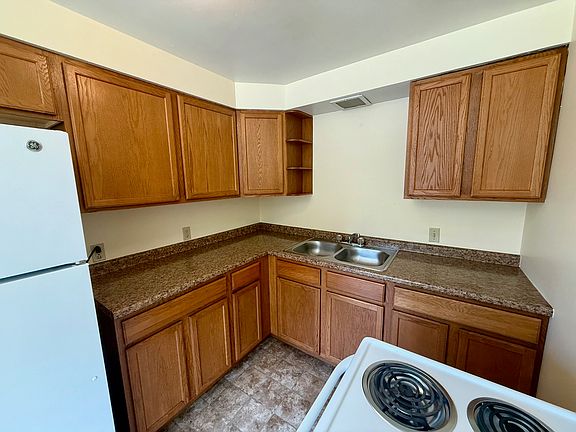 3rd image of 522 S Willard St APT 3-522-3