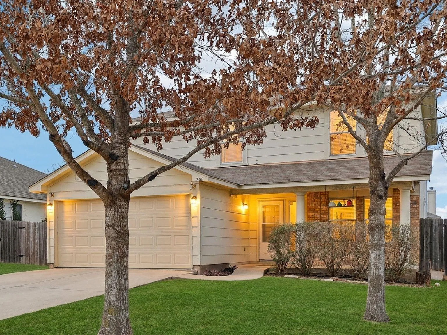 3 bed, 2.5 bath, 1704 sqft, $1,700 — Photo 2
