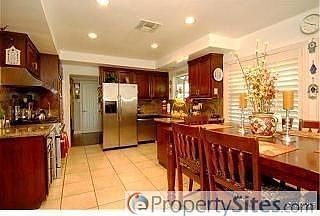 5th image of 4831 Deseret Dr