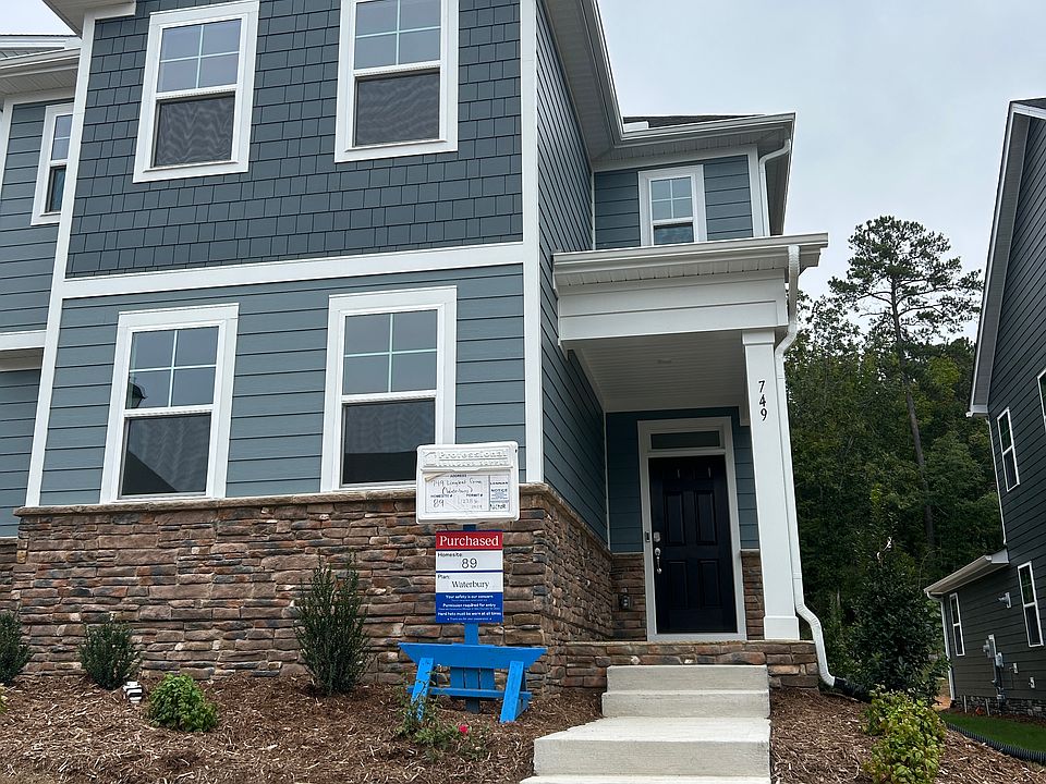 1st image of 749 Longleaf Grove Ln
