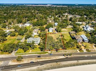 626 E Beach Blvd, Gulfport, MS 39501