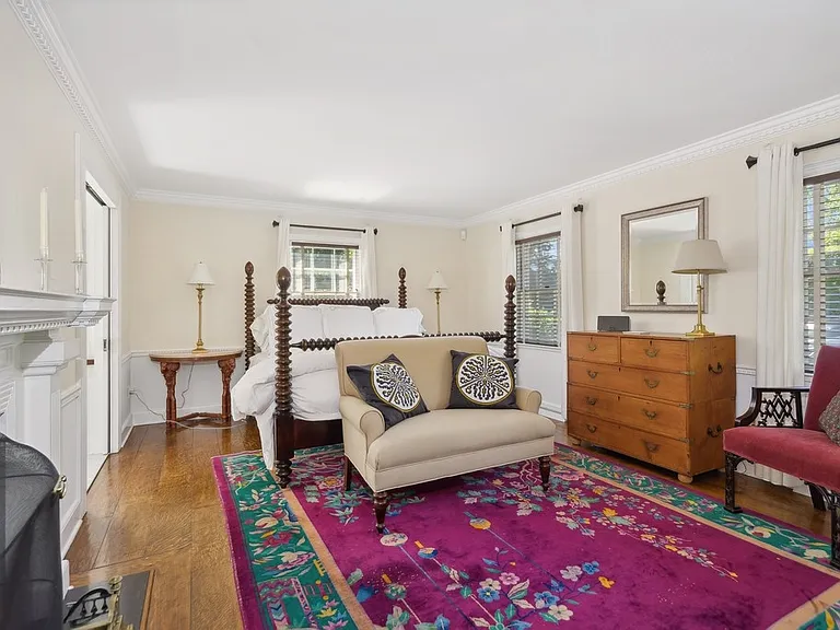 561 Sagg Main St — Photo 23